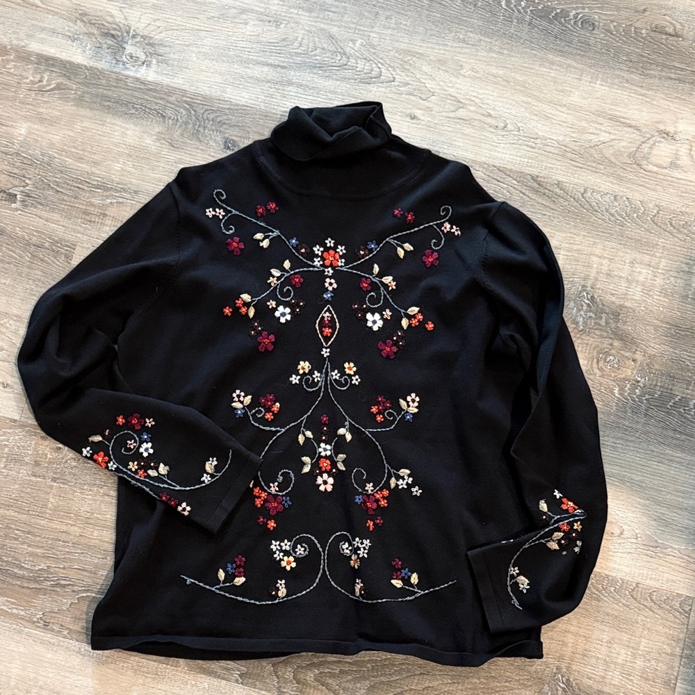 Pursuits ltd Floral Embroidered Black Turtleneck Sweater silk blend sz l